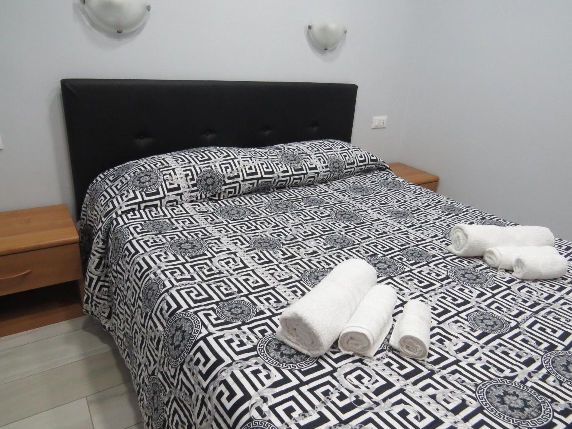 Myhouse 4 - Centro Sicilia Aeroporto Humanitas Apartment *